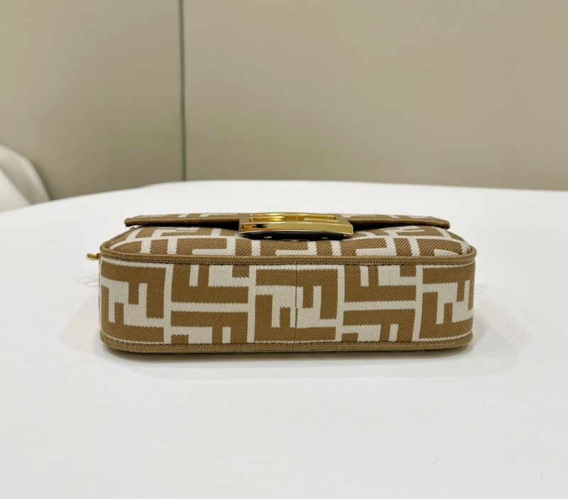 Replica Fendi Baguette FF Brown 4 Replica Fendi Baguette FF Brown - 1:1 designer replica handbag