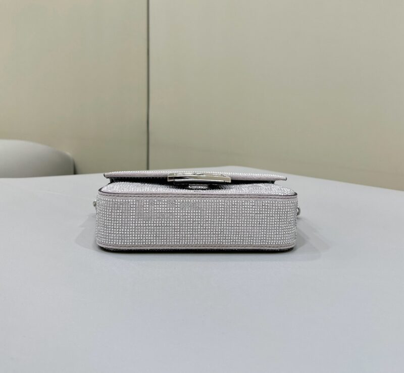 Replica Fendi Baguette Silver Diamond 4 Replica Fendi Baguette Silver Diamond - realistic designer-inspired fake bag