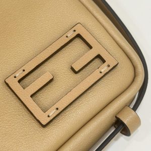 Replica Fendi Simply Brown 5 Replica Fendi Simply Brown - high-accuracy replica luxury purse
