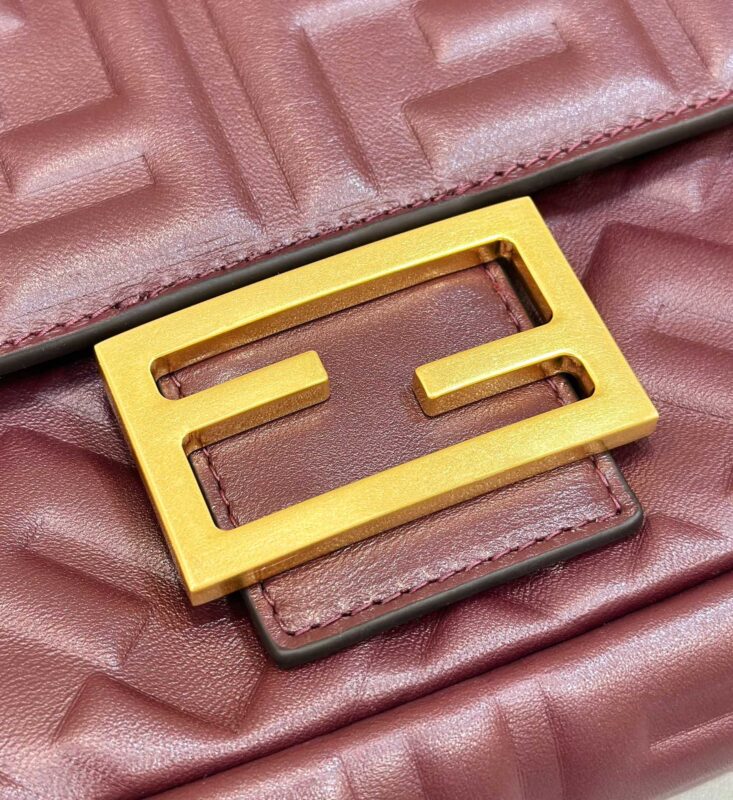 Replica Fendi Baguette Bordeaux 5 Replica Fendi Baguette Bordeaux - elite superclone designer purse