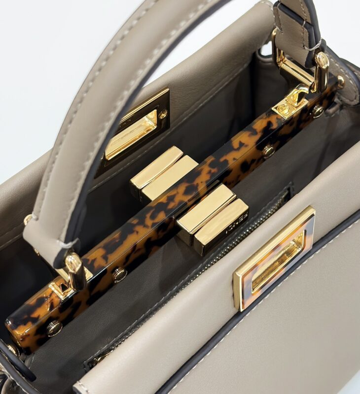 Replica Fendi Peekaboo Beige 6 Replica Fendi Peekaboo Beige - 1:1 designer replica handbag