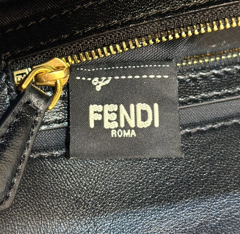 Replica Fendi Baguette Full Leather Black - top-tier luxury replica shoulder bag