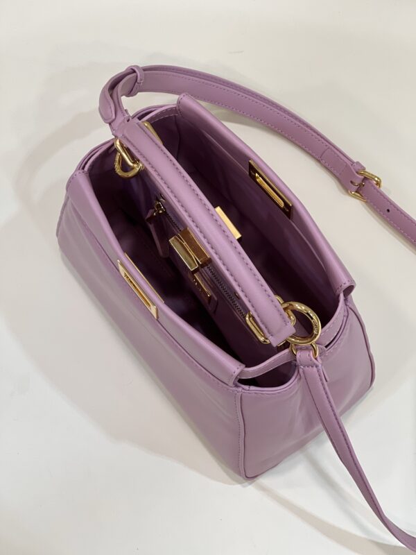 Replica Fendi Peekaboo Pink 9 Replica Fendi Peekaboo Pink - premium-grade designer purse dupe