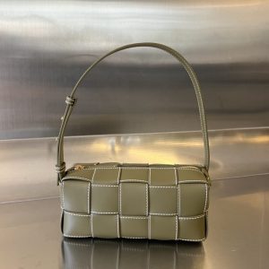 Replica Bottega Veneta Cassette Brick Small 3 Replica Bottega Veneta Cassette Brick Small - top-rated replica designer bag