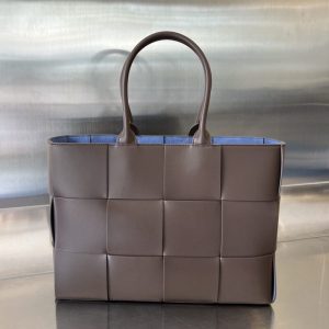 Replica Bottega Veneta Arco All Colors 3 Replica Bottega Veneta Arco All Colors - realistic designer-inspired fake bag