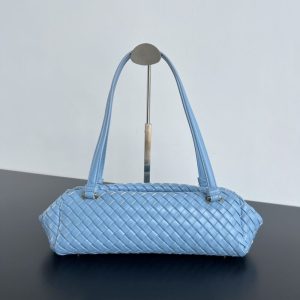 Replica Bottega Veneta Shoulder Bag 2 Replica Bottega Veneta Shoulder Bag - realistic designer-inspired fake bag