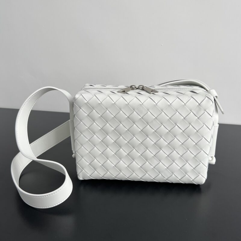 Replica Bottega Veneta Loop Camera Bag 2 Replica Bottega Veneta Loop Camera Bag - high-end fake designer purse