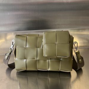 Replica Bottega Veneta Cassette With Versatile Strap 2 Replica Bottega Veneta Cassette With Versatile Strap - high-quality designer bag clone