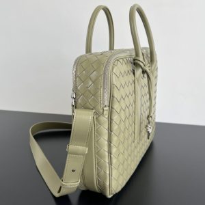 Replica Bottega Veneta Gateway Briefcase Beige 2 Replica Bottega Veneta Gateway Briefcase - near-authentic luxury replica handbag