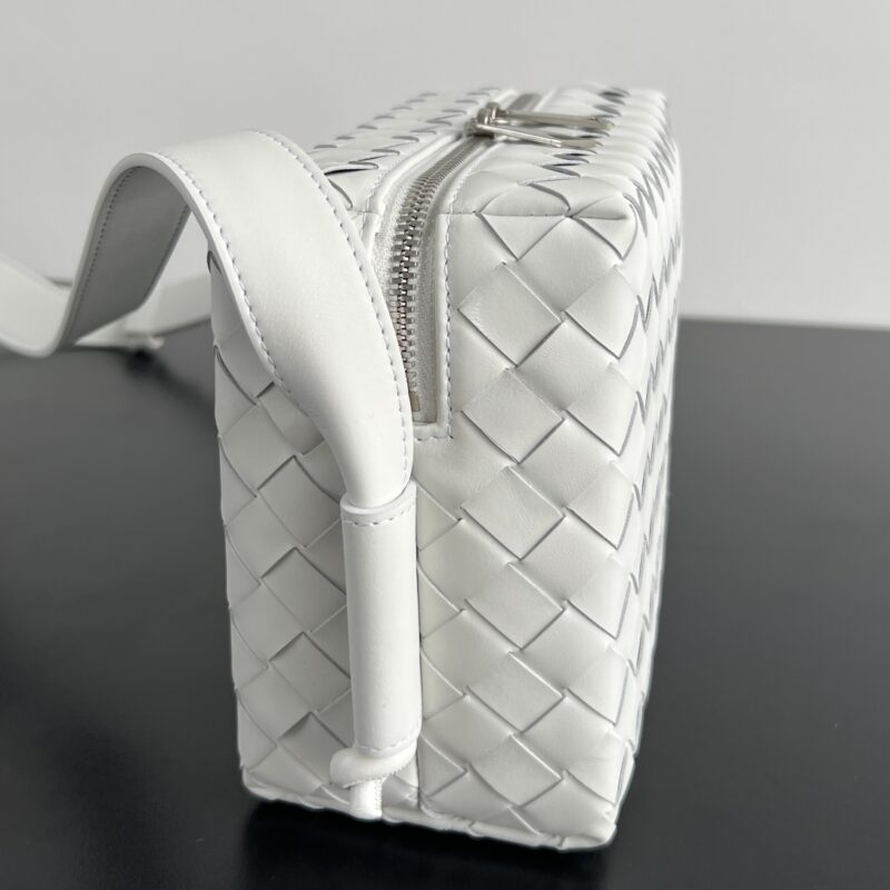 Replica Bottega Veneta Loop Camera Bag 8 Replica Bottega Veneta Loop Camera Bag - high-end fake designer purse