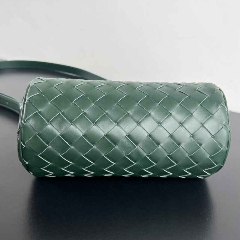 Replica Bottega Veneta Cylinder 3 Replica Bottega Veneta Cylinder - high-accuracy replica luxury purse