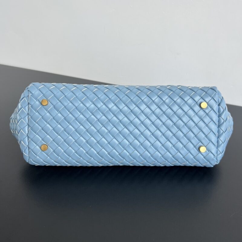 Replica Bottega Veneta Shoulder Bag 8 Replica Bottega Veneta Shoulder Bag - top-tier luxury replica shoulder bag