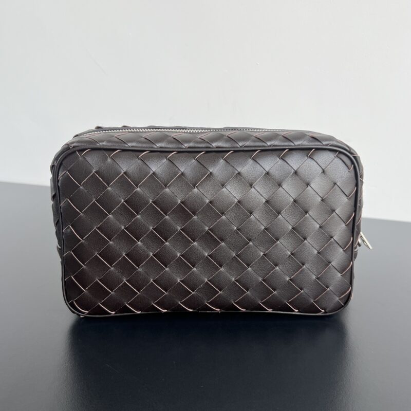 Replica Bottega Veneta Wristband Clutch 6 Replica Bottega Veneta Wristband Clutch - realistic designer-inspired fake bag