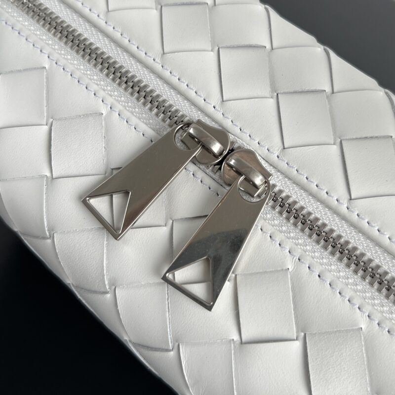 Replica Bottega Veneta Loop Camera Bag 7 Replica Bottega Veneta Loop Camera Bag - realistic designer-inspired fake bag