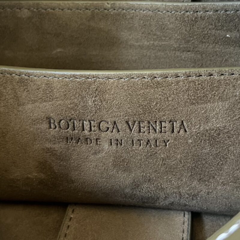 Replica Bottega Veneta Cassette Brick Small 7 Replica Bottega Veneta Cassette Brick Small - near-authentic luxury replica handbag
