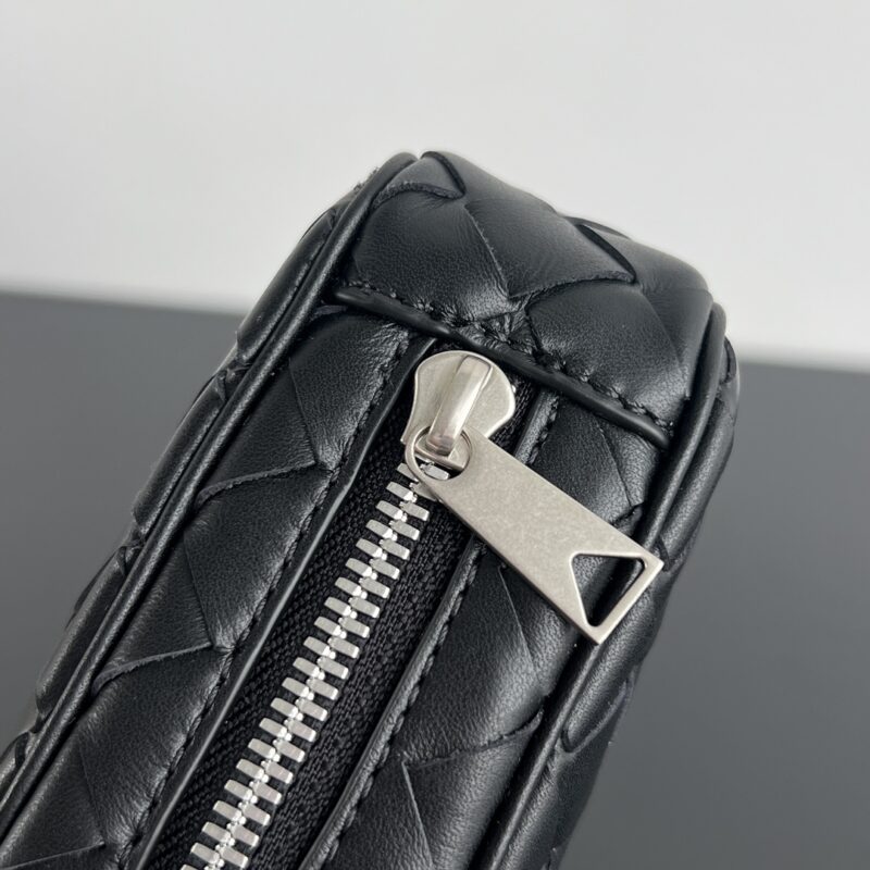 Replica Bottega Veneta Clutch Large 5 Replica Bottega Veneta Clutch Large - high-accuracy replica luxury purse