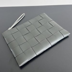 Replica Bottega Veneta Clutch 2.0 4 Replica Bottega Veneta Clutch 2.0 - high-accuracy replica luxury purse