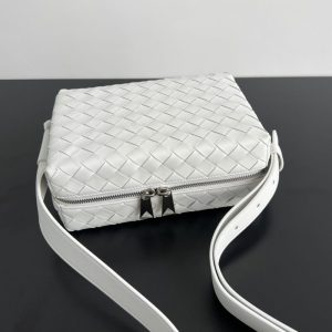 Replica Bottega Veneta Loop Camera Bag 6 Replica Bottega Veneta Loop Camera Bag - best quality luxury bag dupe