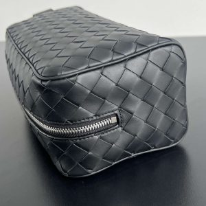 Replica Bottega Veneta Toiletry Bag 7 Replica Bottega Veneta Toiletry Bag - realistic designer-inspired fake bag
