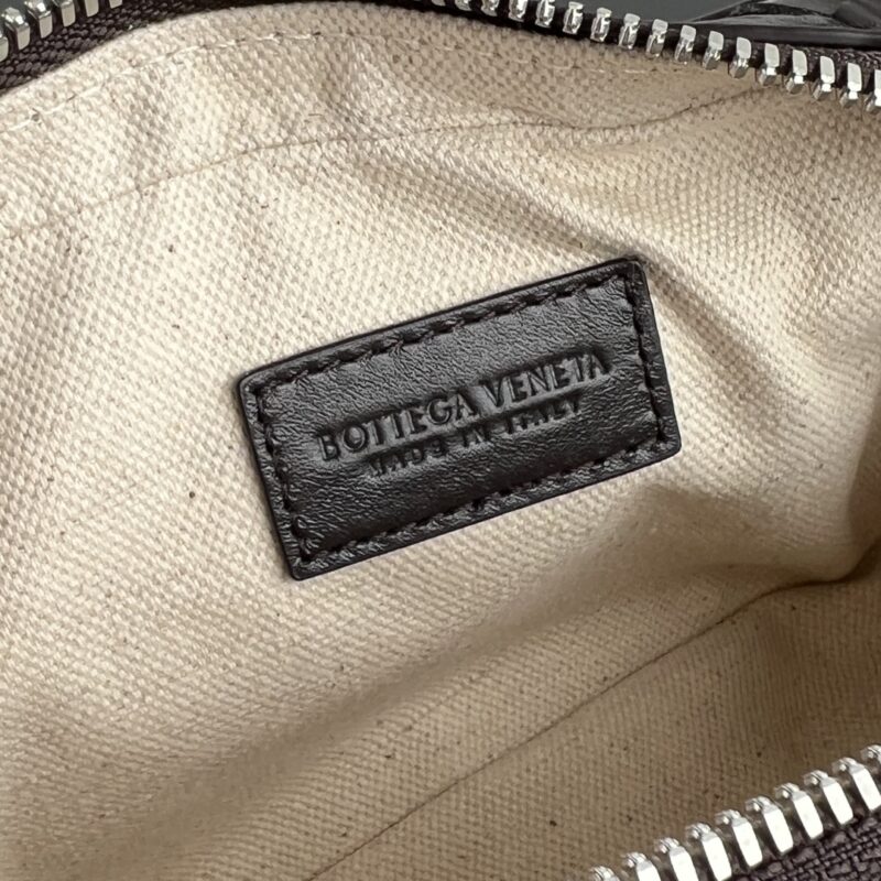 Replica Bottega Veneta Small Clutch - high-quality designer bag clone