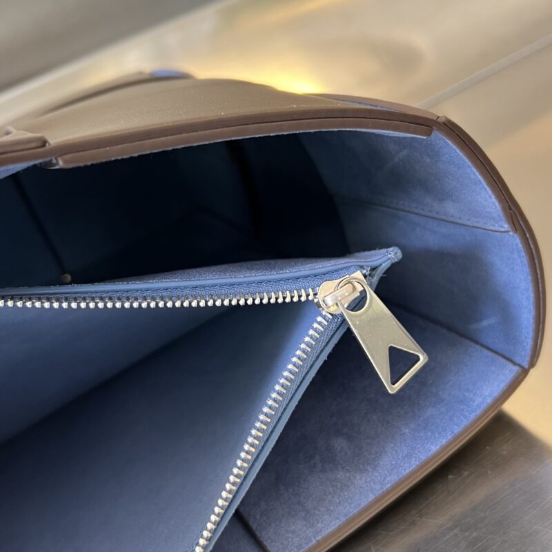 Replica Bottega Veneta Arco All Colors 15 Replica Bottega Veneta Arco All Colors - realistic designer-inspired fake bag