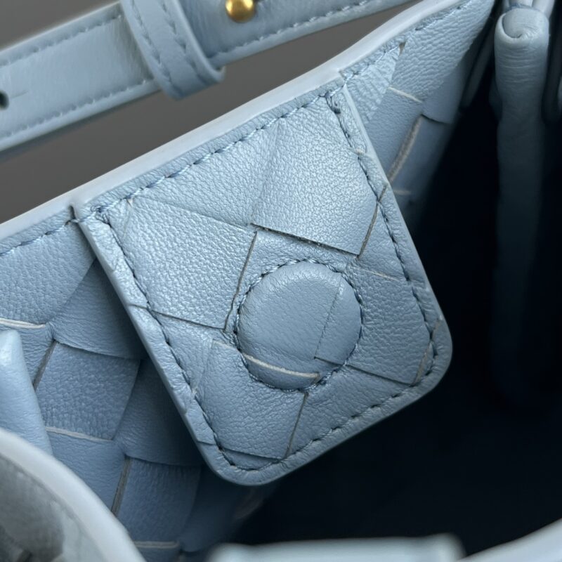 Replica Bottega Veneta Parachute Small 9 Replica Bottega Veneta Parachute Small - premium-grade designer purse dupe
