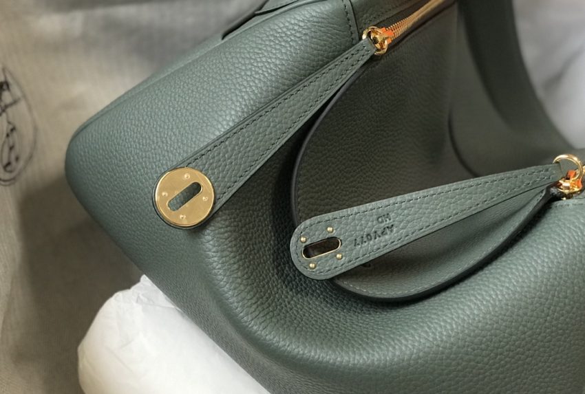 Replica Hermes Lindy Almond Green 7 Replica Hermes Lindy Almond Green - top-tier luxury replica shoulder bag
