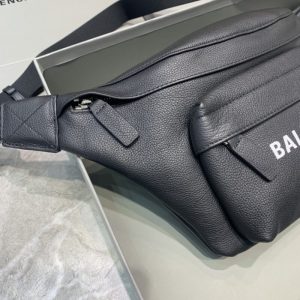 Replica Balenciaga Everyday Bag Black 7 Replica Balenciaga Everyday Bag Black - realistic designer-inspired fake bag