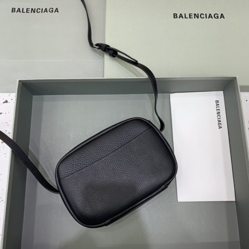 Replica Balenciaga Camera Bag 4 Replica Balenciaga Camera Bag - realistic designer-inspired fake bag