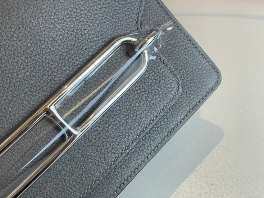 Replica Hermes Sac Roulis Grey 5 Replica Hermes Sac Roulis Grey - realistic designer-inspired fake bag