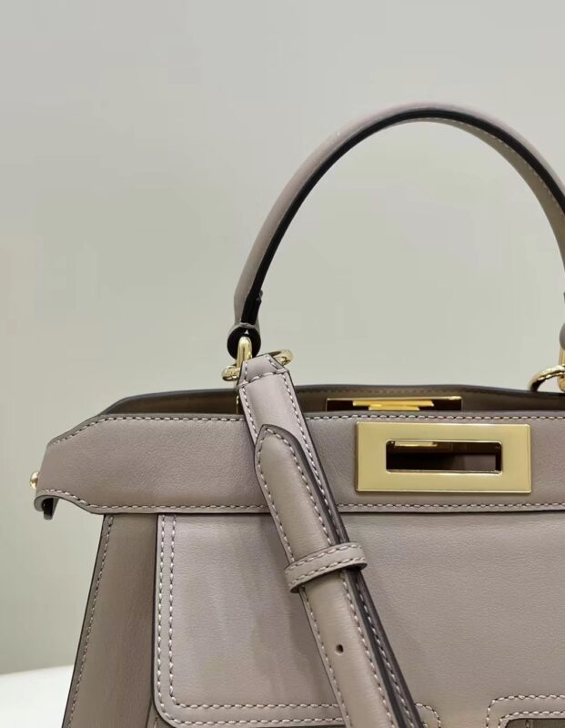 Replica Fendi Peekaboo With Patch Pocket Beige 9 Replica Fendi Peekaboo With Patch Pocket Beige - ultra-realistic fake designer tote