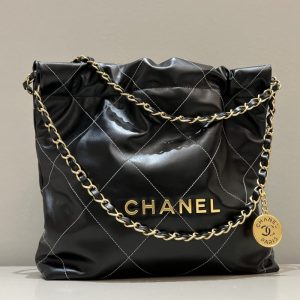 Replica CHANEL 22 Medium Handbag Black 1 Replica CHANEL 22 Medium Handbag Black - realistic designer-inspired fake bag