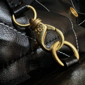 Replica CHANEL 22 Medium Handbag Black 4 Replica CHANEL 22 Medium Handbag Black - near-authentic luxury replica handbag