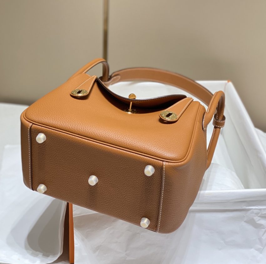 Replica Hermes Lindy Golden Brown 2 Replica Hermes Lindy Golden Brown - near-authentic luxury replica handbag