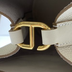 Replica Hermes The Loop White 6 Replica Hermes The Loop White - near-authentic luxury replica handbag
