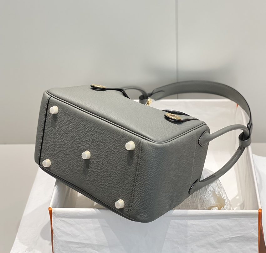 Replica Hermes Lindy Cumulonimbus Gray 5 Replica Hermes Lindy Cumulonimbus Gray - premium-grade designer purse dupe