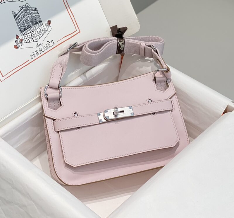 Replica Hermes Jypsiere Purple 1 Replica Hermes Jypsiere Purple - near-authentic luxury replica handbag