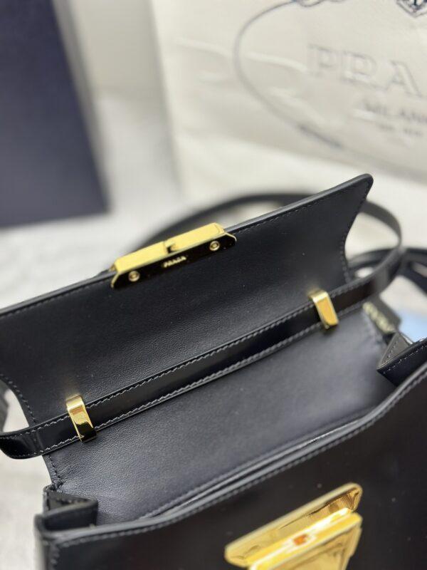 Replica Prada Triangle Leather Handbag Black 2 Replica Prada Triangle Leather Handbag Black - elite superclone designer purse
