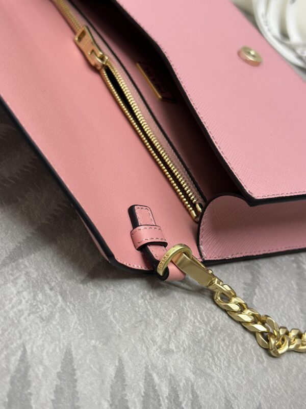 Replica Prada Saffiano Pink Small Envelope 2 Replica Prada Saffiano Pink Small Envelope - ultra-realistic fake designer tote