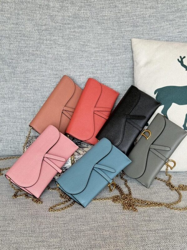 Replica Dior Saddle WOC 1 Replica Dior Saddle WOC - top-tier luxury replica shoulder bag
