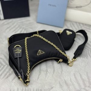 Replica Prada Re-Edition Nylon 2005 Black 2 Replica Prada Re-Edition Nylon 2005 Black - elite superclone designer purse