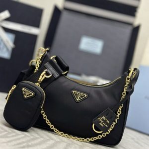 Replica Prada Re-Edition Nylon 2005 Black 1 Replica Prada Re-Edition Nylon 2005 Black - best quality luxury bag dupe
