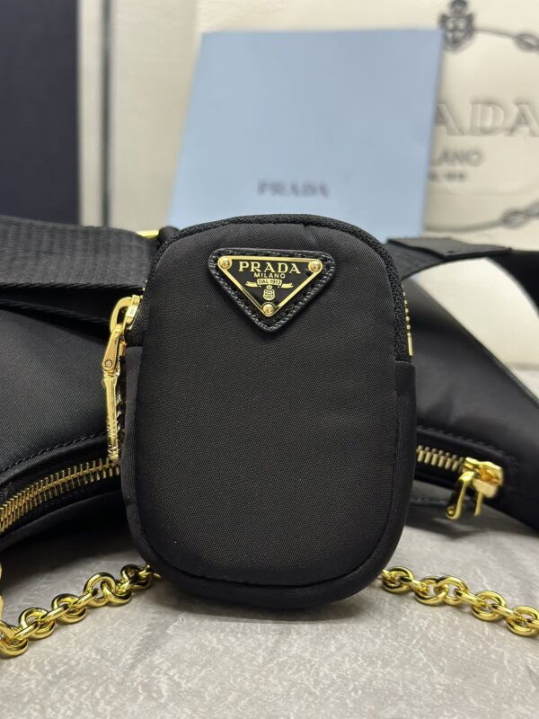 Replica Prada Re-Edition Nylon 2005 Black 5 Replica Prada Re-Edition Nylon 2005 Black - authentic-look luxury purse replica