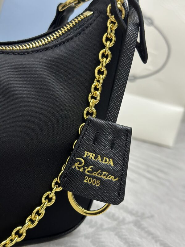 Replica Prada Re-Edition Nylon 2005 Black 6 Replica Prada Re-Edition Nylon 2005 Black - authentic-look luxury purse replica