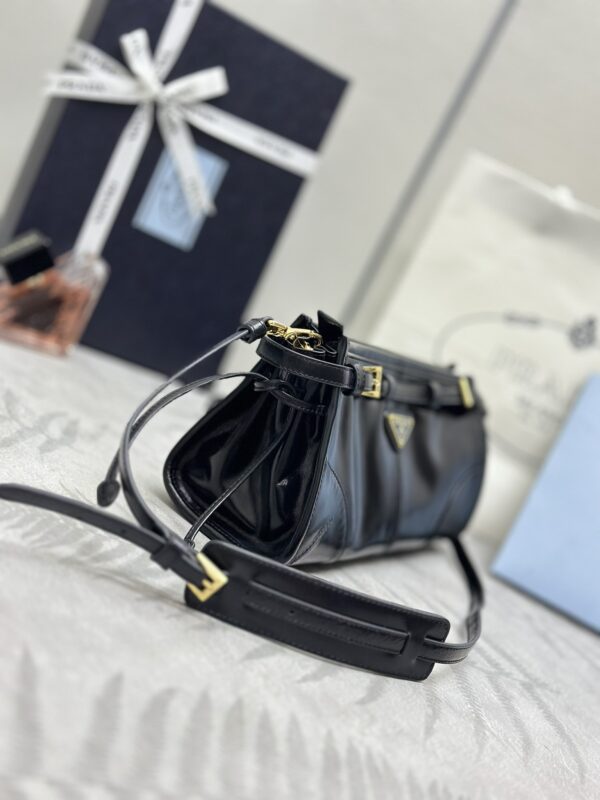 Replica Prada Leather Handbag Black 5 Replica Prada Leather Handbag Black - high-accuracy replica luxury purse