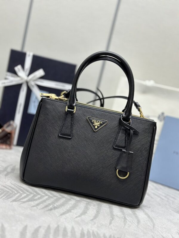 Replica Prada Galleria Black 1 Replica Prada Galleria Black - top-tier luxury replica shoulder bag