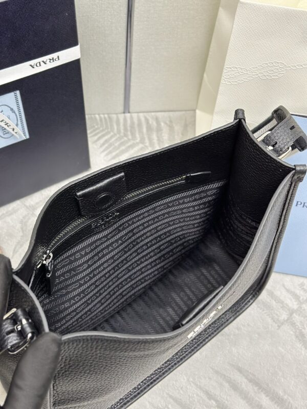 Replica Prada Saffiano Tote Black 2 Replica Prada Saffiano Tote Black - best-selling designer handbag dupe