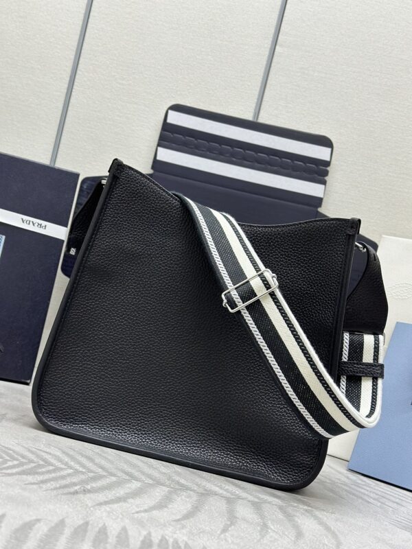 Replica Prada Saffiano Tote Black 6 Replica Prada Saffiano Tote Black - 1:1 designer replica handbag