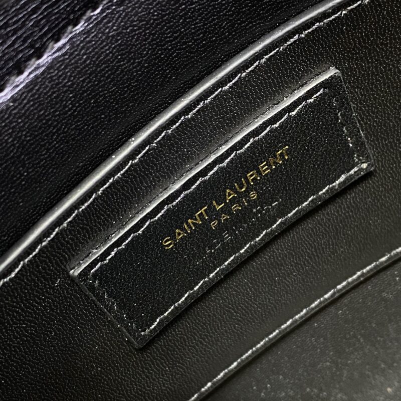 Replica YSL Manhattan Black 4 Replica YSL Manhattan Black - realistic designer-inspired fake bag