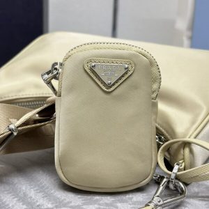 Replica Prada Re-Edition Nylon 2005 Yellow - high-accuracy replica luxury purse